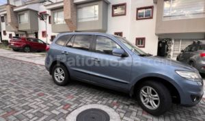 foto de Autos marca Hyundai seminuevo modelo Santa Fe año 2010 en Quito