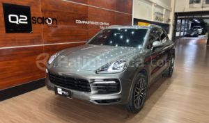 foto de Autos marca Porsche seminuevo modelo Cayenne año 2019 en Quito