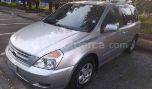 Kia Carnival 2010