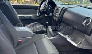 foto de Autos marca Mazda seminuevo modelo BT-50 CD 4x4 año 2015