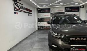 foto de Autos marca Ram seminuevo modelo 700 LARAMIE año 2023