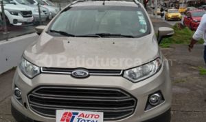foto de Autos marca Ford seminuevo modelo Ecosport Titanium año 2015