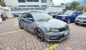 foto de Volkswagen Jetta 2016
