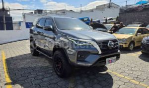 Toyota Fortuner 2023