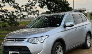 Mitsubishi Outlander 2015