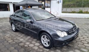 Mercedes Benz—™ C200 2002