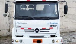 Mercedes Benz—™ 1728 2008