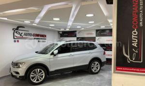 foto de Volkswagen Tiguan Trendline 2018