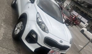 foto de Autos marca Kia seminuevo modelo Sportage LX AT año 2020 en Cuenca