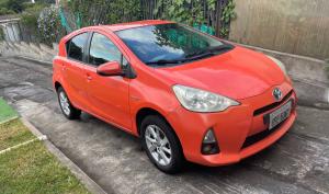 Toyota Prius C Sport 2012
