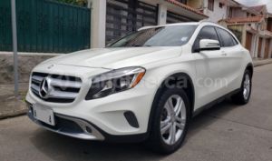 foto de Autos marca Mercedes Benz seminuevo modelo GLA 250 4 MATIC año 2015 en Cuenca
