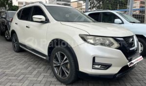 foto de Autos marca Nissan seminuevo modelo xtrail  Advance año 2018