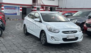foto de Autos marca Hyundai seminuevo modelo Accent año 2014 en Quito