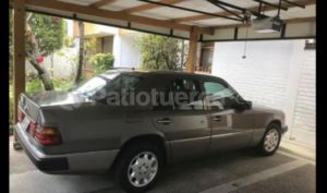Mercedes Benz—™ 230E 1992