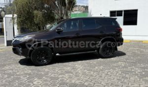 foto de Autos marca Toyota seminuevo modelo Fortuner año 2019