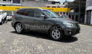 foto de Autos marca Hyundai seminuevo modelo Santa Fe V6 3.5 año 2011 en Quito