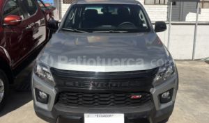 foto de Autos marca Chevrolet seminuevo modelo COLORADO Z71 año 2024 en Cuenca