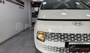 foto de Autos marca Hyundai seminuevo modelo Staria año 2026 en Quito