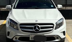 Mercedes Benz GLA 250 4 MATIC 2015