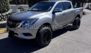 foto de Autos marca Mazda seminuevo modelo BT-50 4x4 año 2020 en Cuenca