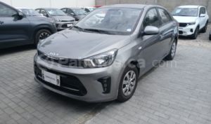 Kia Soluto 2025