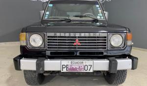 Mitsubishi Montero 5P 1990