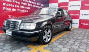 Mercedes Benz—™ E300 1992