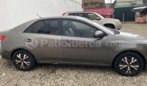 Kia Cerato Forte 2011