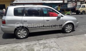 Kia Carens 2004