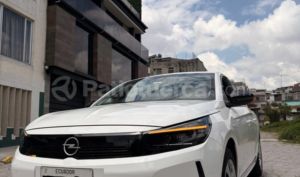 foto de Autos marca Opel seminuevo modelo Corsa año 2025 en Quito