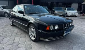 BMW M5 1990