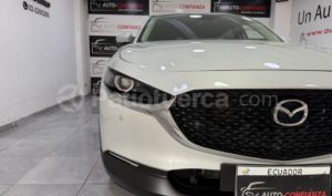 foto de Mazda CX-30 2025