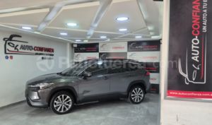 foto de Autos marca Toyota seminuevo modelo Corolla Cross High año 2025 en Quito