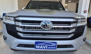 foto de Autos marca Toyota seminuevo modelo Land Cruiser 300 año 2024 en Quito
