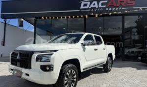 foto de Autos marca Mitsubishi seminuevo modelo Triton GLX año 2026 en Quito