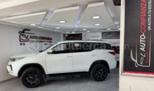 foto de Autos marca Toyota seminuevo modelo New Fortuner año 2024