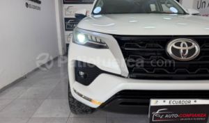 foto de Autos marca Toyota seminuevo modelo New Fortuner año 2024