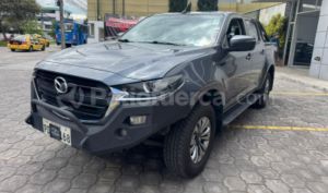 foto de Autos marca Mazda seminuevo modelo BT-50 4x4 Diesel año 2022 en Quito