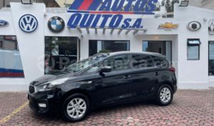Kia Carens Lx7 2017