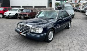 Mercedes Benz—™ E280 1993