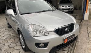Kia Rondo 2011
