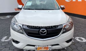 foto de Autos marca Mazda seminuevo modelo New BT-50 año 2021 en Quito