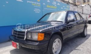 Mercedes Benz—™ 190E 1986