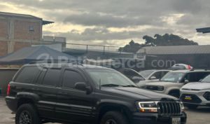 foto de Autos marca Jeep seminuevo modelo Grand Cherokee Limited año 2005 en Cuenca