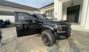 foto de Autos marca Ford seminuevo modelo F150 XLT 4X4 año 2017 en Guayaquil