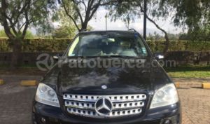 Mercedes Benz—™ ML500 2006