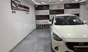 foto de Autos marca Mazda seminuevo modelo 2 SDN CORE año 2018 en Quito