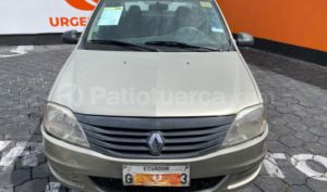 foto de Autos marca Renault seminuevo modelo Logan Familier año 2015