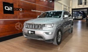foto de Autos marca Jeep seminuevo modelo Grand Cherokee Limited año 2021 en Quito