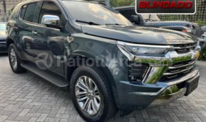 foto de Autos marca Chevrolet seminuevo modelo TRAILBLAZER HIGH COUNTRY año 2026 en Guayaquil